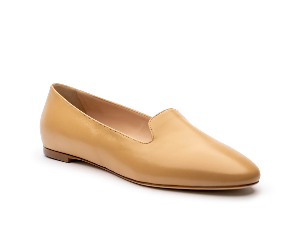 Women's nude loafers. Women's flats. Office flats. Office loafers. Causal shoes. Italian leather. Tan Light Brown loafers.